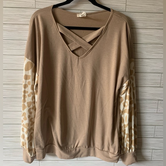 Bibi cross cross pattern across chest leopard print very soft - Picture 1 of 4